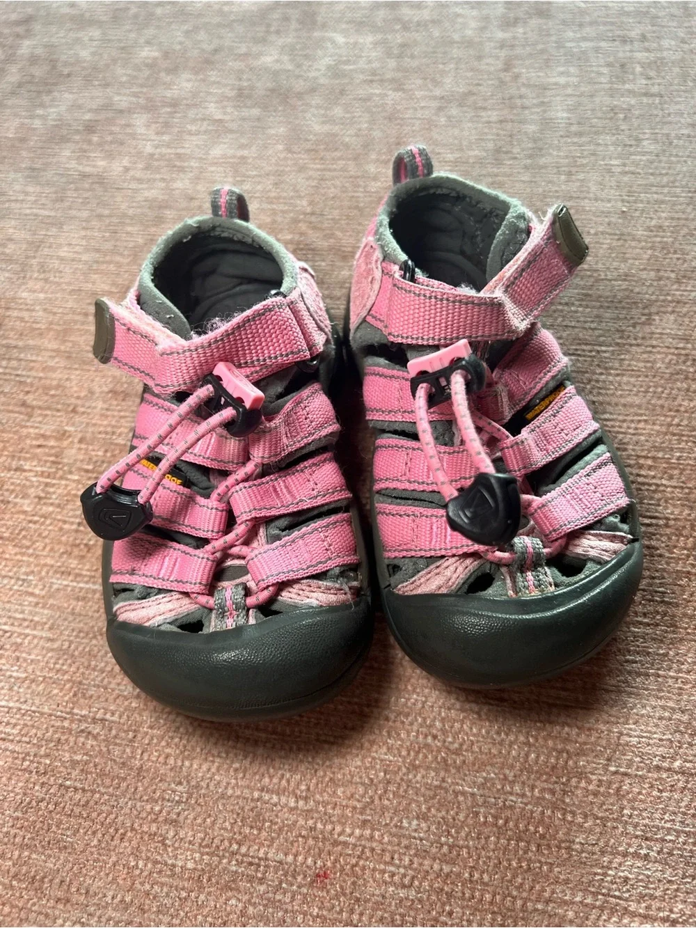 Keen Little Kids Size 8 Pink Outdoor Closed Toe Sandals Waterproof Shoes